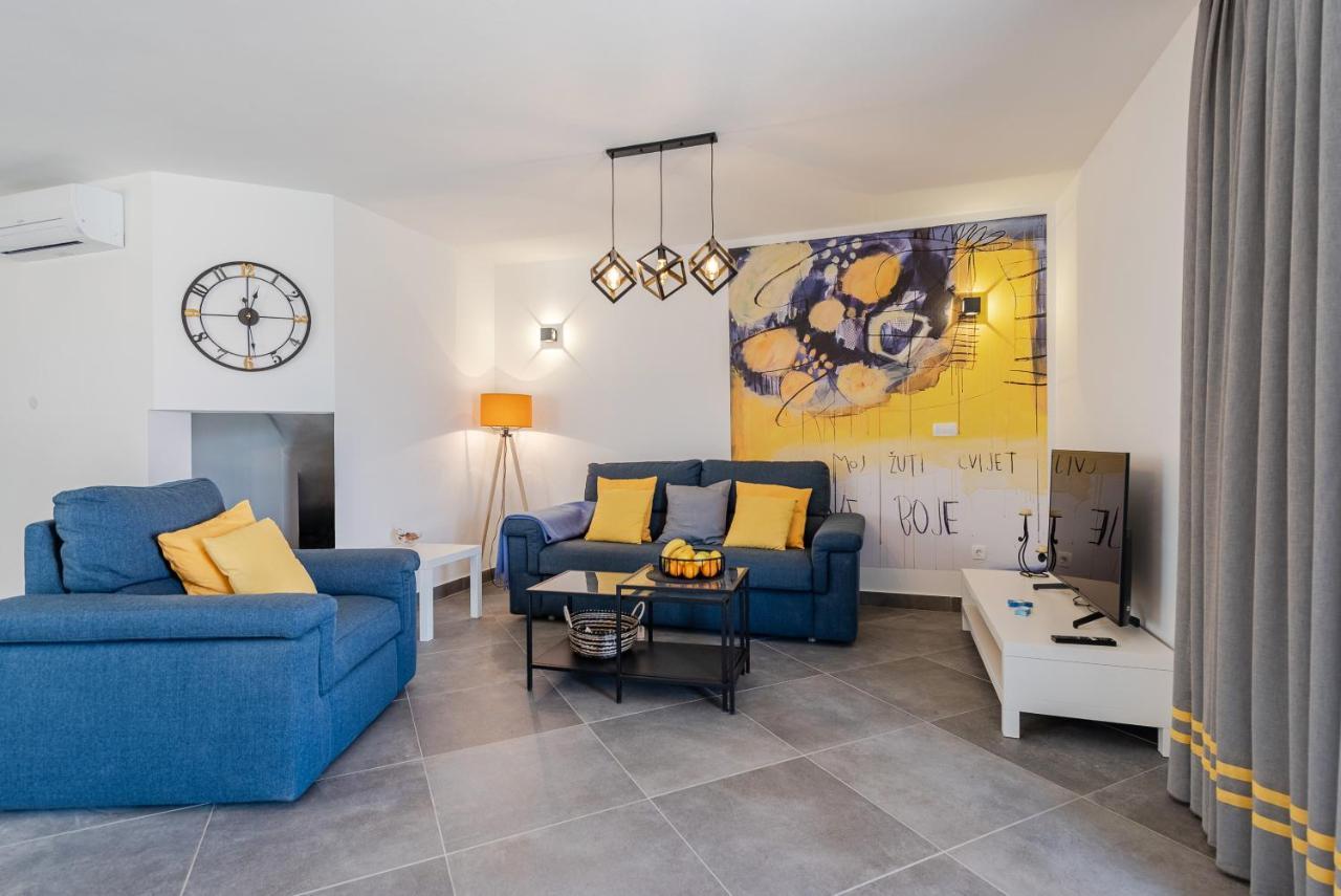 Villa Charm Tkon Extérieur photo